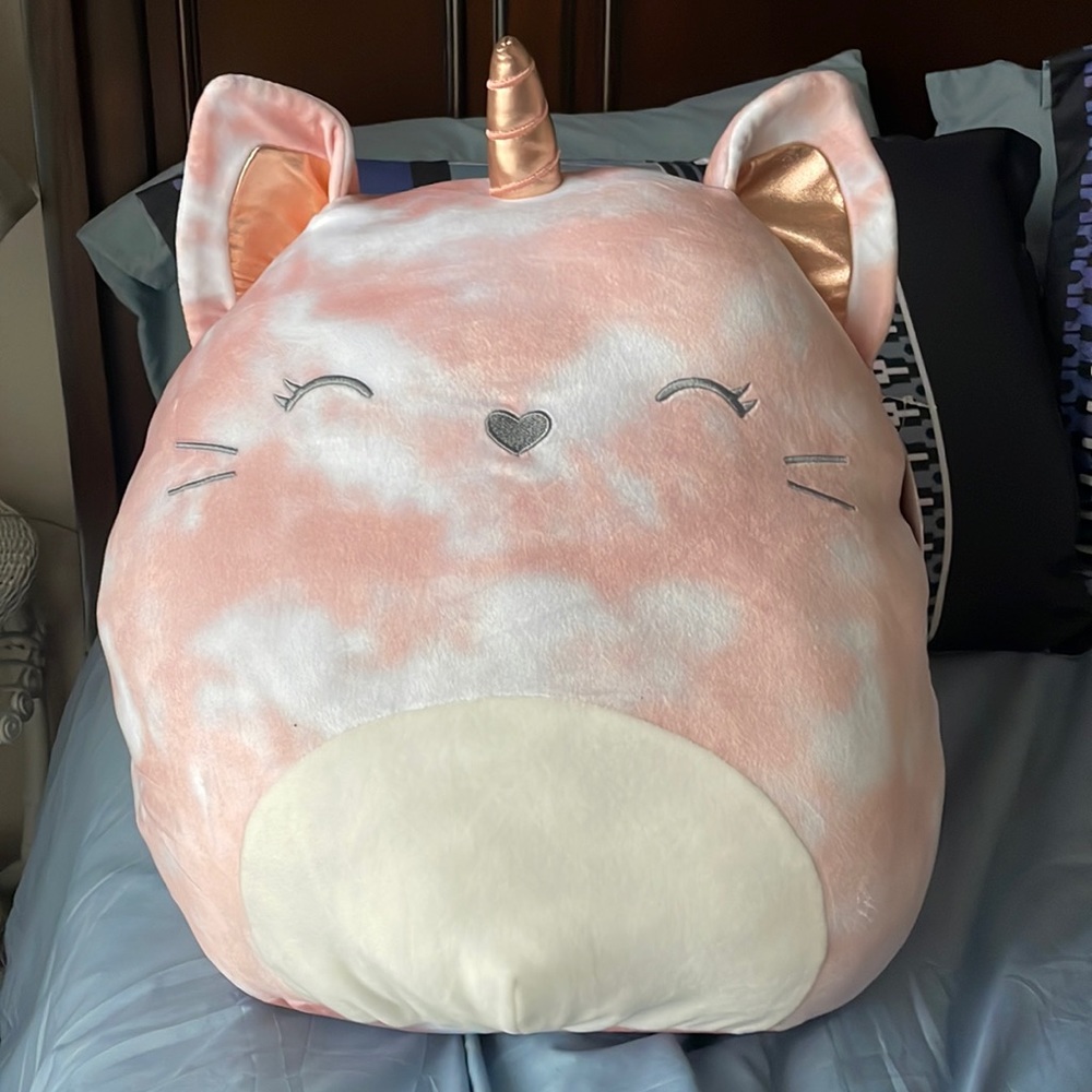 Squishmallow-Feodora